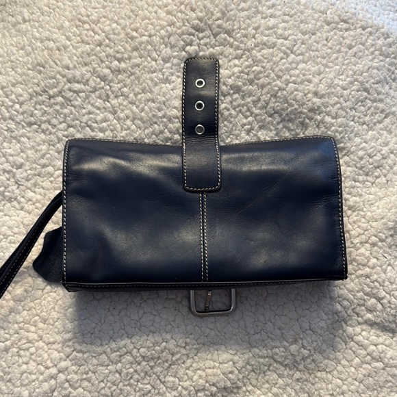 Leather Blue Wristlet Clutch with Structured Design - Picture 4 of 9